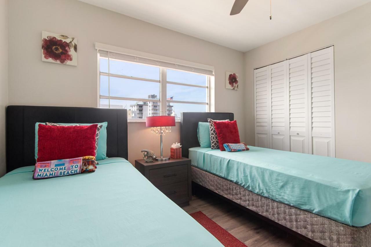 2 Bedroom 2 Bath With Patio On 11Th Collins Ave 迈阿密海滩 外观 照片